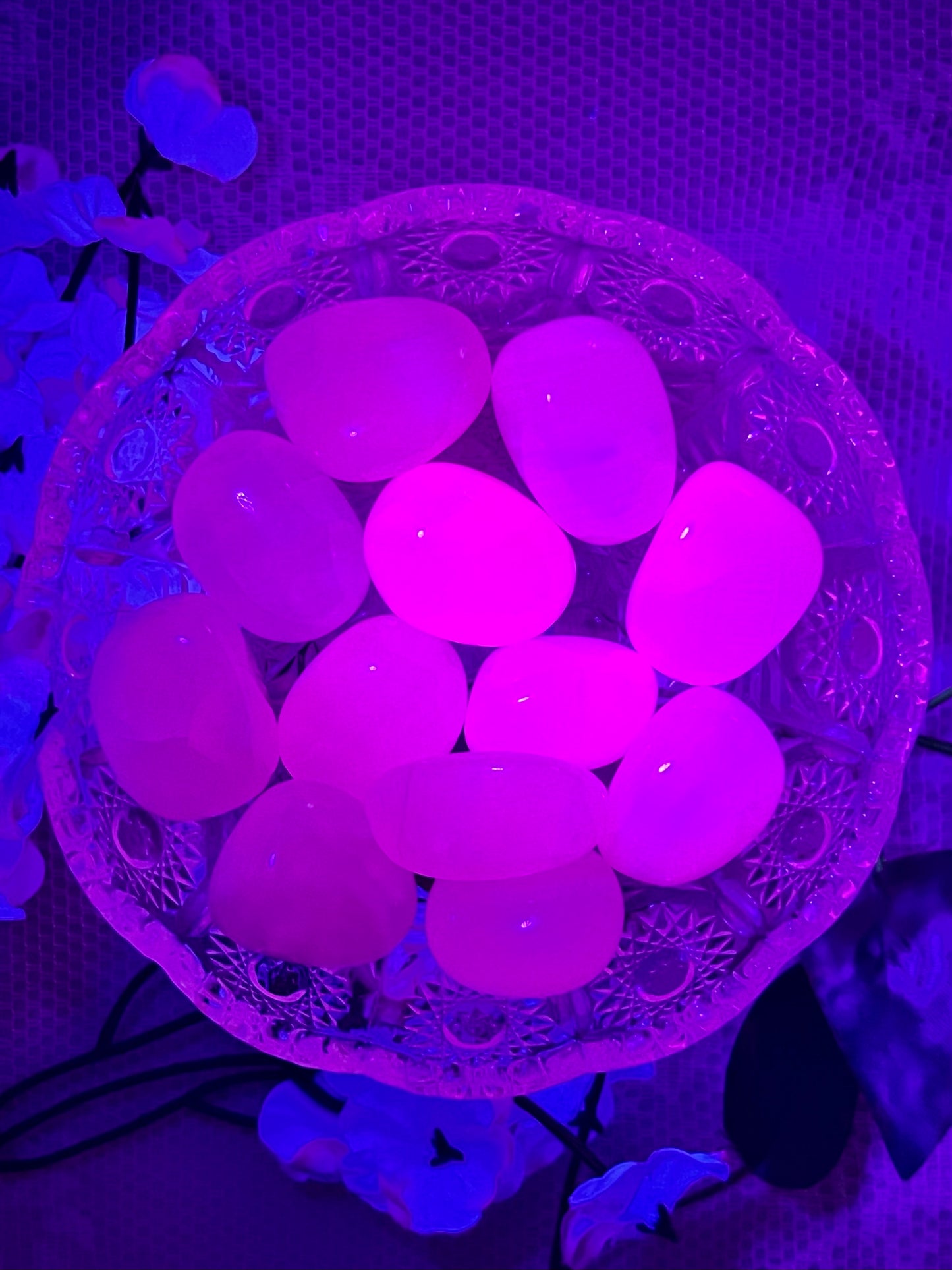 pink mangano calcite tumbles uv reactive