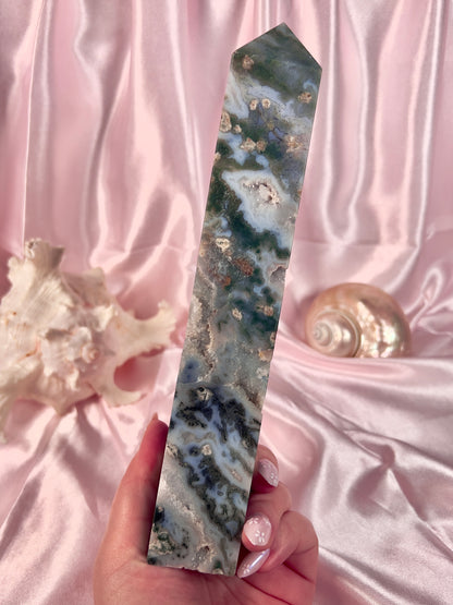 Statement Moss Agate Tower