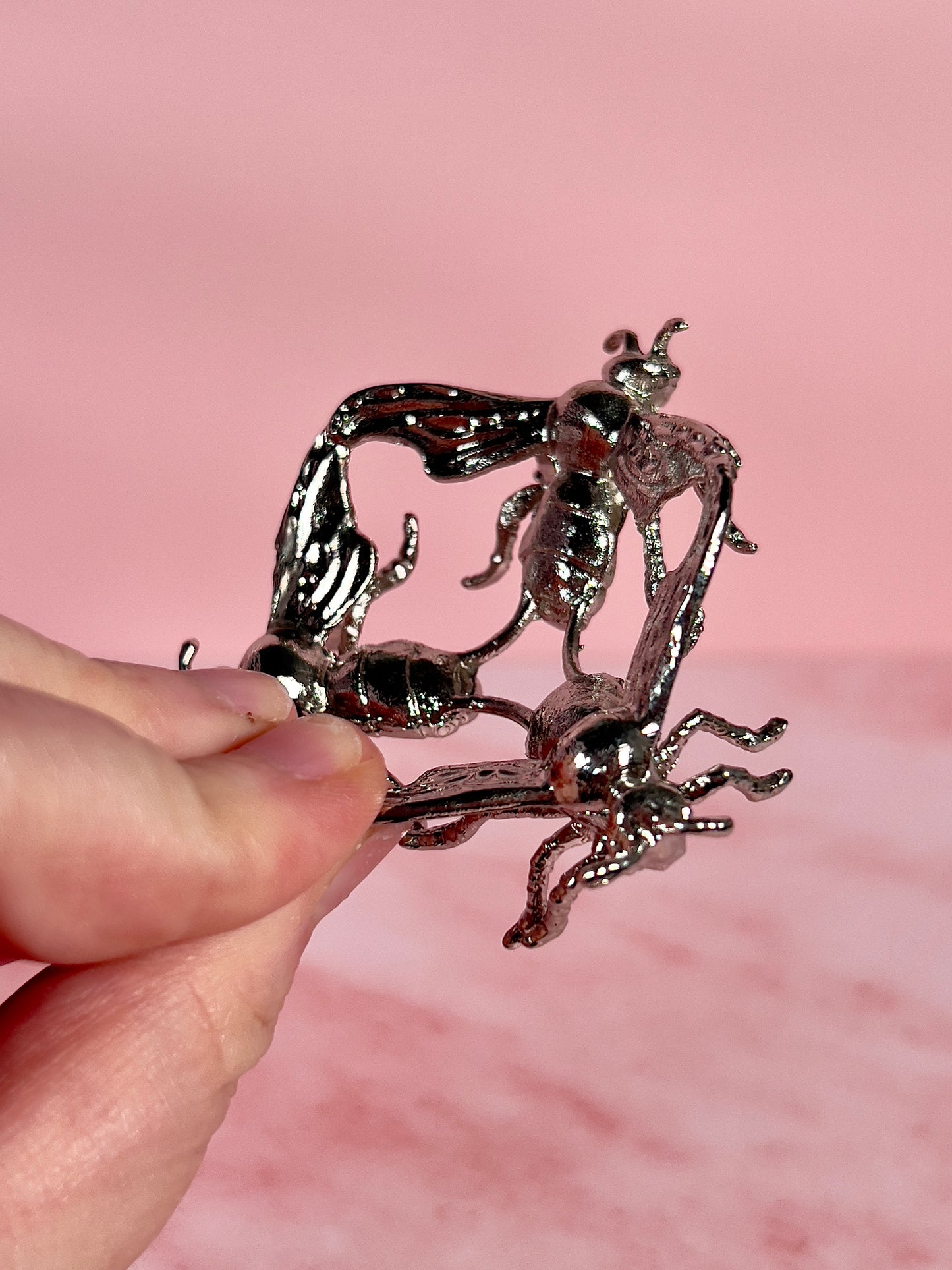 Silver Bee Sphere Stand