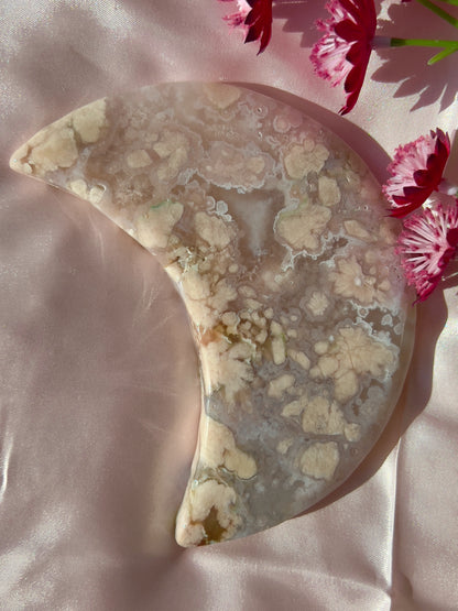 Statement Flower Agate Moon on Stand