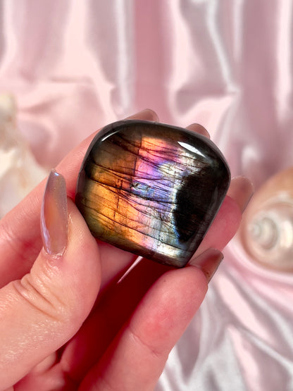 Mini Rainbow Flash Labradorite Freeform from Finland