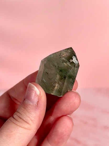 High Quality Garden Quartz Mini Tower from Brazil