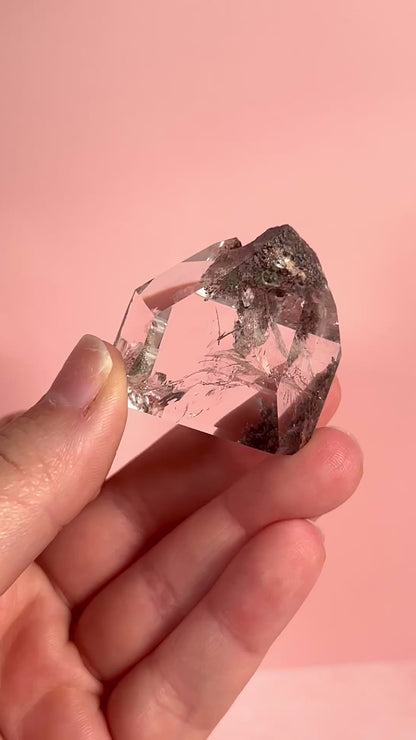 High Quality Garden Quartz Mini Tower from Brazil